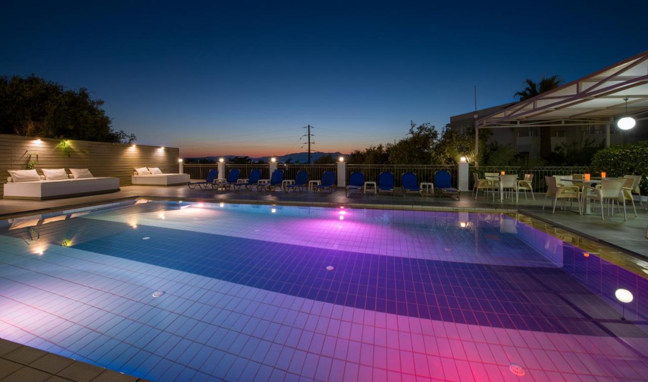 Varouxakis Hotel Platanias  Bagian luar foto