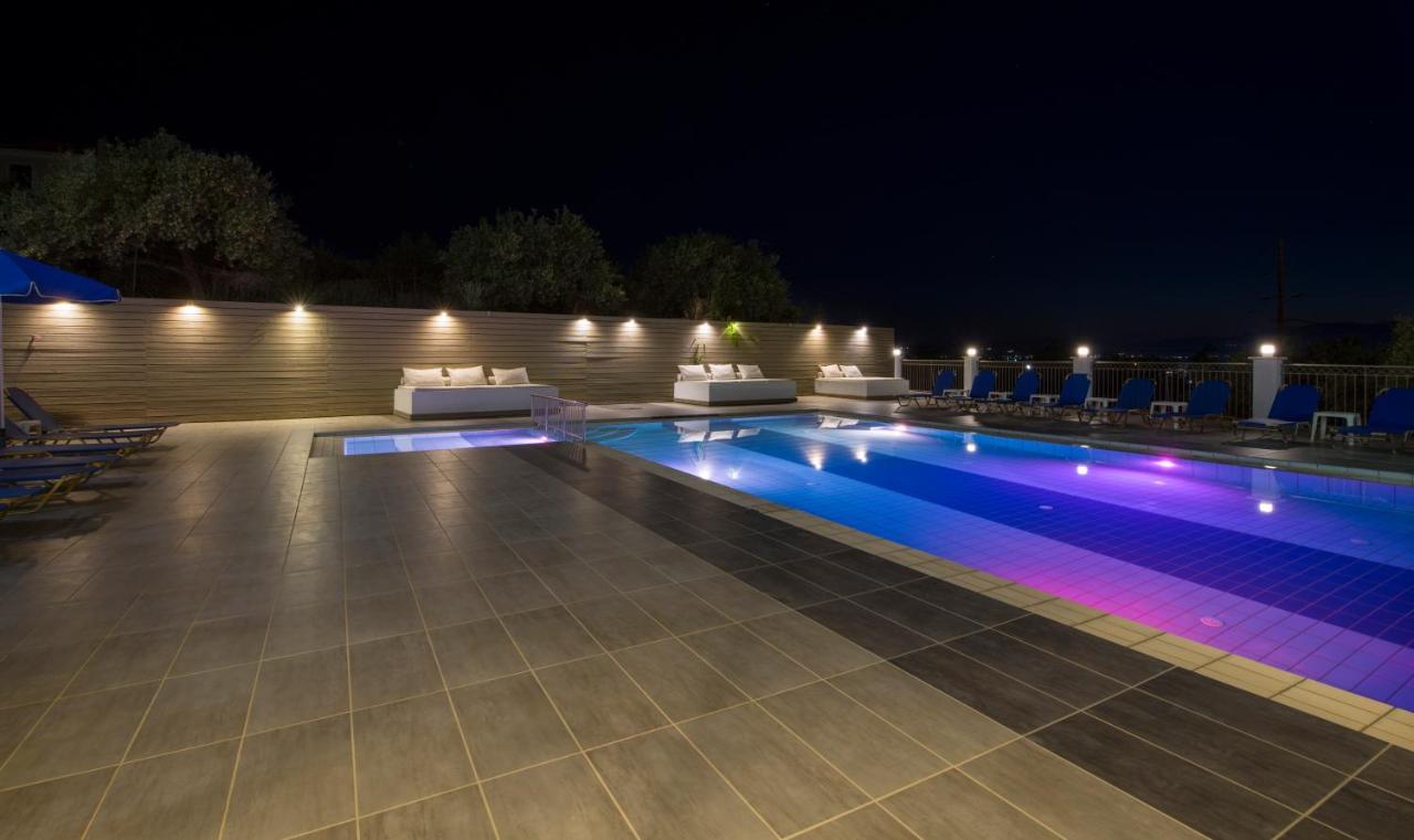 Varouxakis Hotel Platanias  Bagian luar foto
